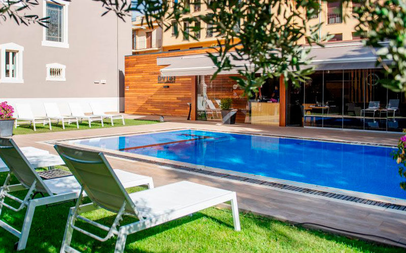 Hotel con piscina cerca de la playa, Hotel Casa Vincke