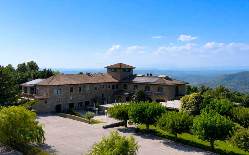 Hotel en plena naturaleza cerca de Barcelona