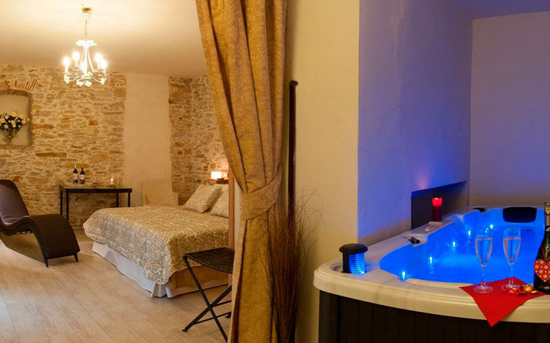 Hotel per a parelles amb jacuzzi privat a Begur