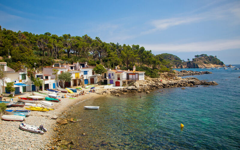 Cala S'Alguer en Palamós, una cala tradicional de la Costa Brava