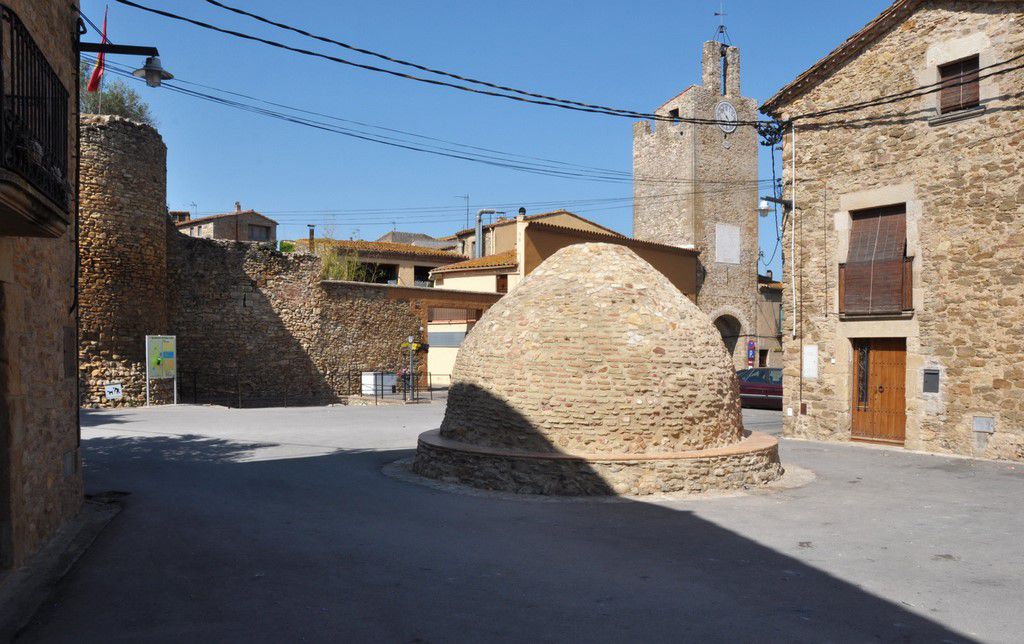 Pueblos medievales con encanto, Palau-Sator